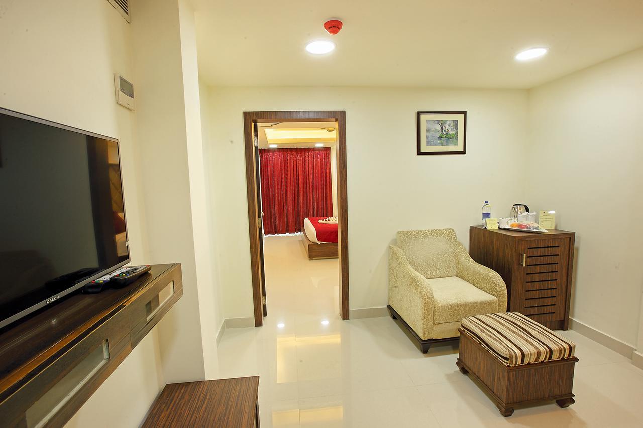 Joyees Residency Hotel Kottayam Exterior photo